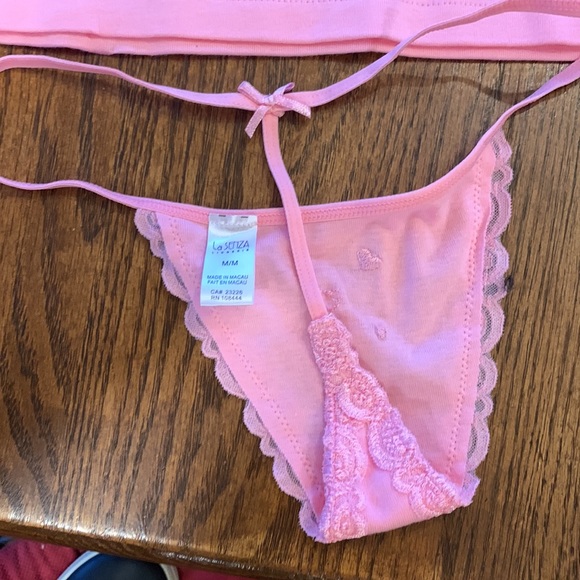 NWT. Two piece set - Picture 2 of 5